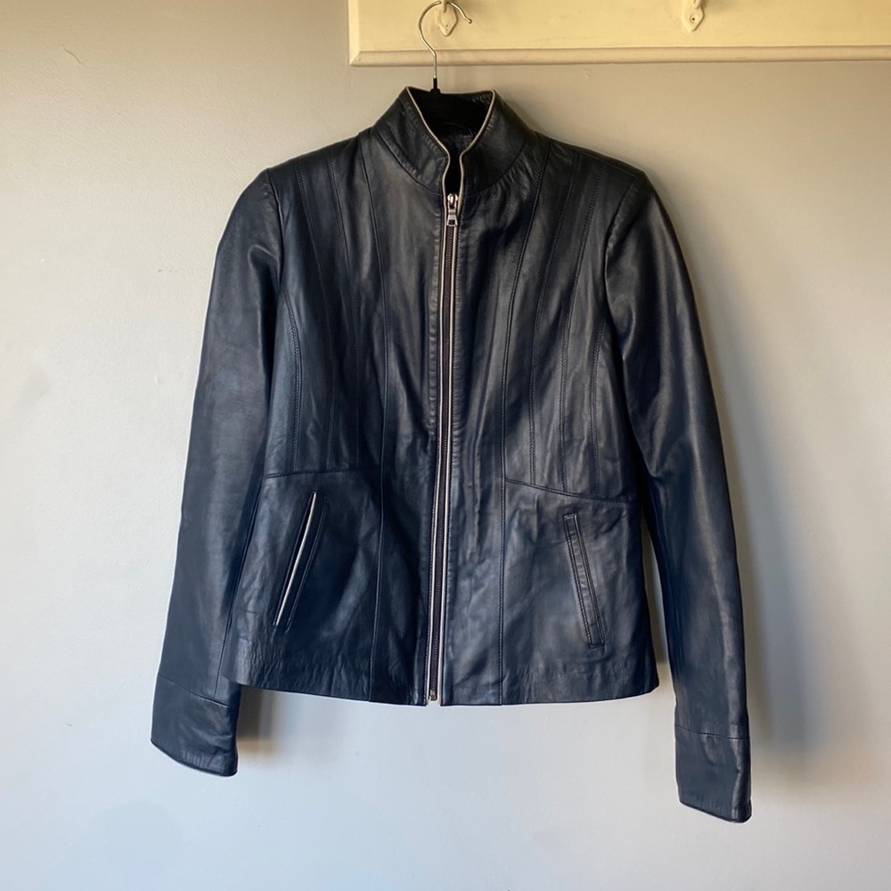 NWOT Rana Piel navy blue leather jacket